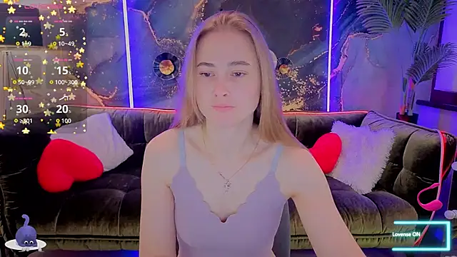 Sun Kitty  online show from September 23, 2025, 6:38 am