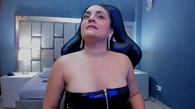 Cata Joness online show from October 23, 2025, 5:18 am