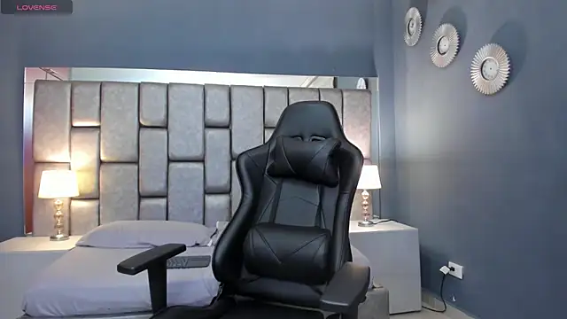 Cata Joness online show from October 30, 2025, 9:33 am