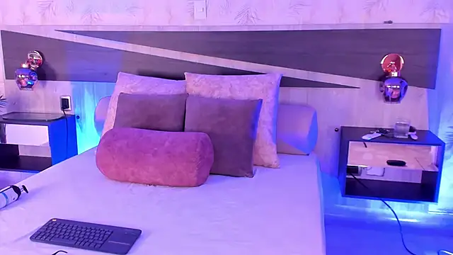 Adaa Stone online show from December 18, 2025, 3:45 am