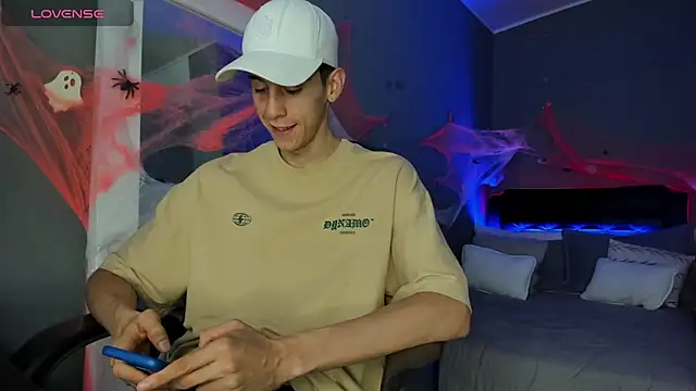 Snapshot of Jhon_snow22 chatting on October 18, 2025, 3:35 pm Jhon snow22 online show from October 18, 2025, 3:35 pm