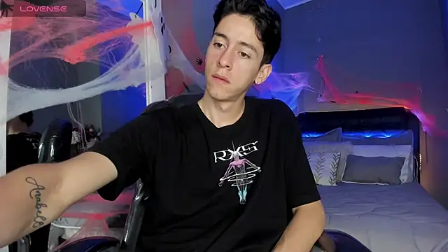 Snapshot of Jhon_snow22 chatting on October 23, 2025, 12:37 pm Jhon snow22 online show from October 23, 2025, 12:37 pm