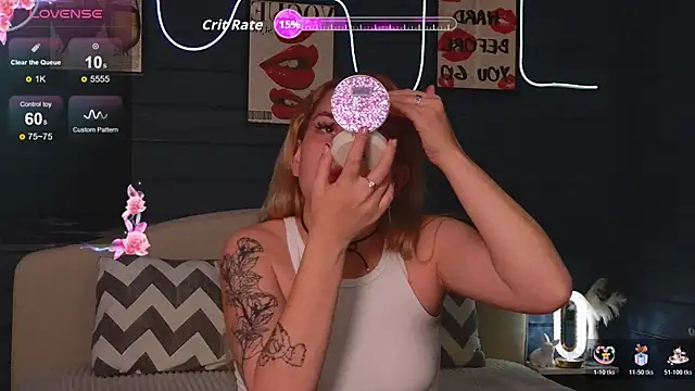 Crystal Jull online show from November 2, 2025, 3:25 pm