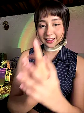 kaori 77 online show from October 23, 2025, 3:39 am