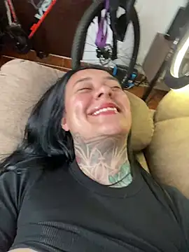 Snapshot of Rouse_07 chatting on February 13, 2026, 2:46 pm Rouse 07 online show from February 13, 2026, 2:46 pm