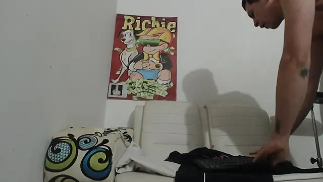 Thomasjons  online show from December 18, 2025, 8:48 pm