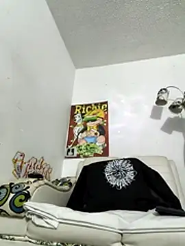 Thomasjons  online show from February 7, 2026, 2:48 am