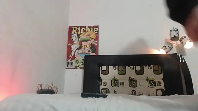 Thomasjons  online show from March 7, 2026, 4:20 am