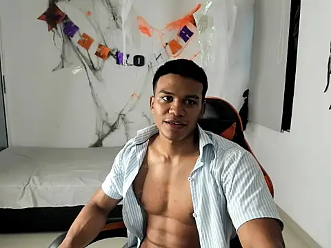 jeanfran ferrer online show from November 7, 2025, 7:25 pm