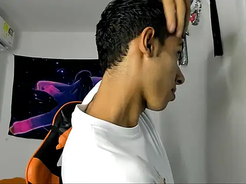 jhosep hamilton online show from October 2, 2025, 6:37 pm