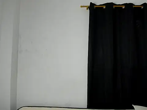 jhosep hamilton online show from October 3, 2025, 7:11 pm