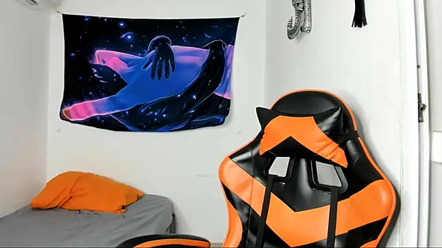 jhosep hamilton online show from October 12, 2025, 6:40 pm