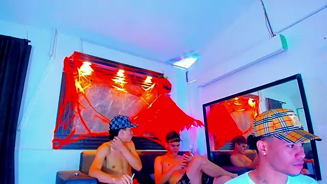 Snapshot of Rick_big chatting on October 23, 2025, 3:28 am Rick big online show from October 23, 2025, 3:28 am