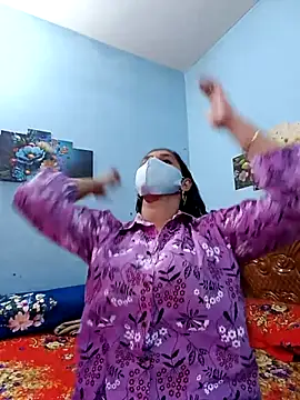 Cute Faria online show from April 4, 2026, 4:22 am