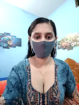 Snapshot of Cute_Faria chatting on April 30, 2026, 4:08 am Cute Faria online show from April 30, 2026, 4:08 am