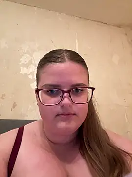 CurvyPaar2 online show from March 7, 2026, 8:06 pm