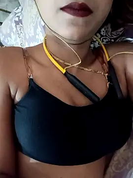 payalsharma95 online show from October 31, 2025, 5:25 pm