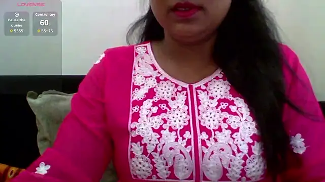 cute girl007 online show from October 15, 2025, 6:13 am