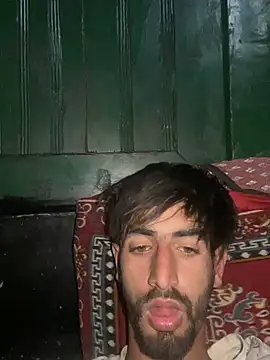 lyath3245 online show from March 7, 2026, 2:30 am