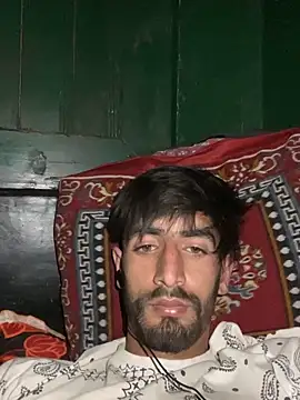 lyath3245 online show from March 7, 2026, 5:32 pm