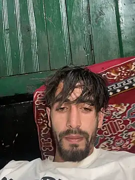 lyath3245 online show from April 18, 2026, 6:39 am