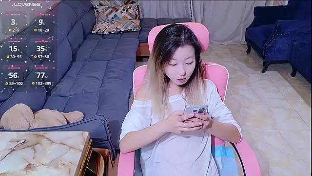 Snapshot of Deserve_E chatting on September 30, 2025, 11:26 am Deserve E online show from September 30, 2025, 11:26 am