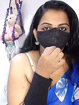 Snapshot of sneha_bebo chatting on November 22, 2025, 3:33 pm sneha bebo online show from November 22, 2025, 3:33 pm