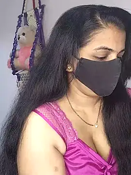 Snapshot of sneha_bebo chatting on November 26, 2025, 3:57 pm sneha bebo online show from November 26, 2025, 3:57 pm