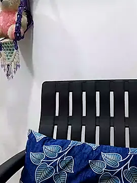 Snapshot of sneha_bebo chatting on November 28, 2025, 4:09 pm sneha bebo online show from November 28, 2025, 4:09 pm