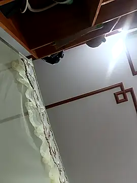 MinhChauXXX19 online show from November 30, 2025, 9:46 am