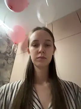 ElliRose online show from February 26, 2026, 4:28 pm