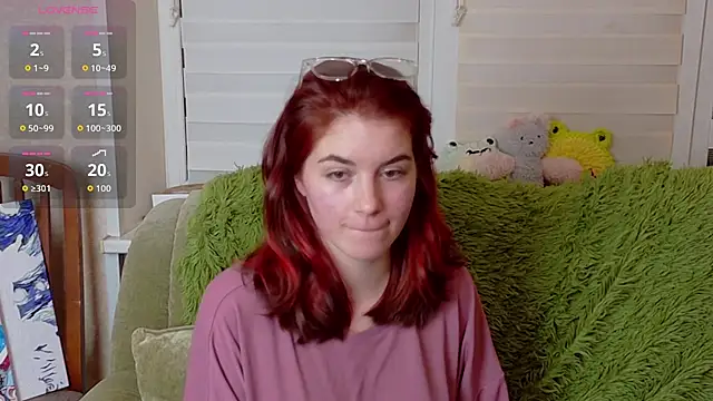 Snapshot of ElzaBlis chatting on October 2, 2025, 8:27 pm ElzaBlis online show from October 2, 2025, 8:27 pm