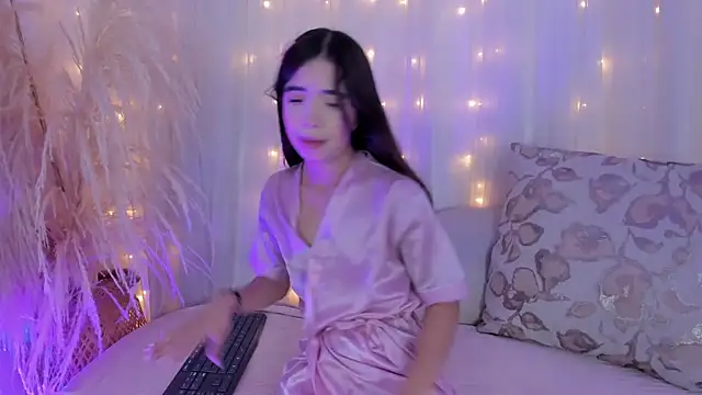 Snapshot of arianna_cox__ chatting on November 6, 2025, 8:32 pm arianna cox online show from November 6, 2025, 8:32 pm