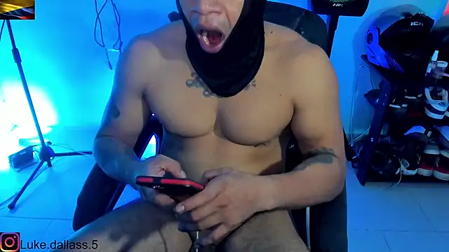 Snapshot of zeus_7777 chatting on January 18, 2026, 11:03 am zeus 7777 online show from January 18, 2026, 11:03 am