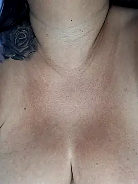 NARNYALABELLA online show from October 5, 2025, 12:53 am