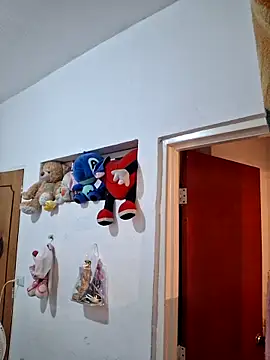 NARNYALABELLA online show from November 6, 2025, 12:22 am