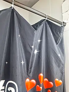 NARNYALABELLA online show from November 11, 2025, 10:04 am