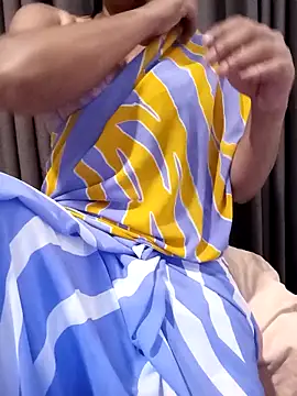 Hot Zneha online show from February 3, 2026, 4:34 pm