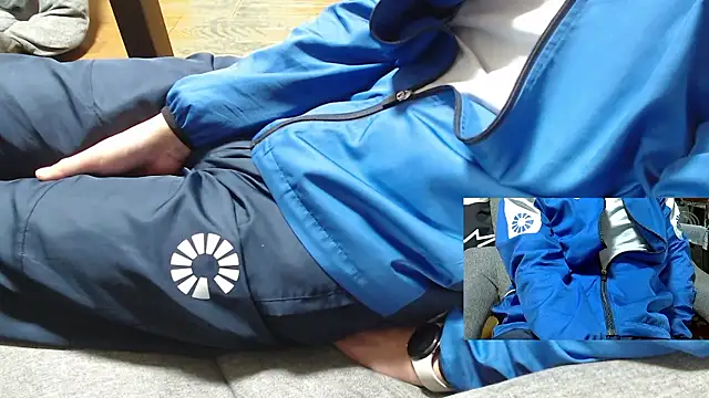 Snapshot of Yasu2000 chatting on February 4, 2026, 12:16 am Yasu2000 online show from February 4, 2026, 12:16 am