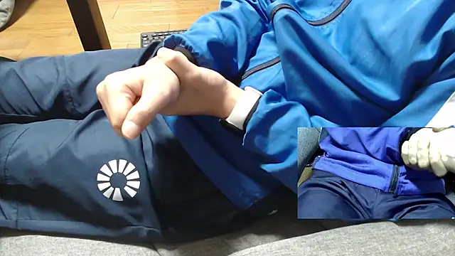 Snapshot of Yasu2000 chatting on February 8, 2026, 3:54 am Yasu2000 online show from February 8, 2026, 3:54 am