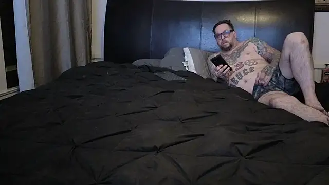 pantyhoselover54 online show from December 2, 2025, 1:44 am