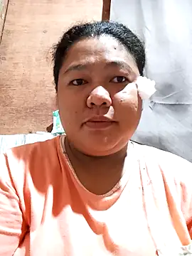 Perfect smile01 online show from October 12, 2025, 5:45 pm