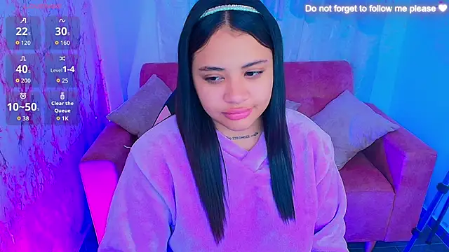 nicemiiaa7  online show from September 15, 2025, 11:43 am