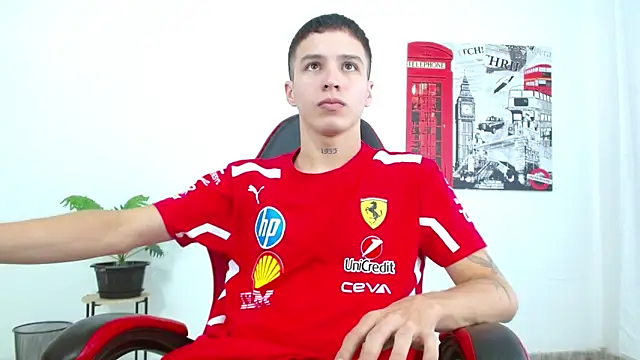 Snapshot of Cumandres18 chatting on November 13, 2025, 4:39 pm Cumandres18 online show from November 13, 2025, 4:39 pm