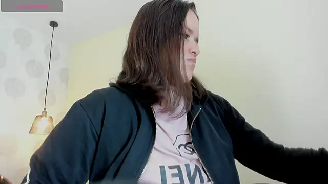 GIANAMILLER6 online show from January 6, 2026, 12:09 pm