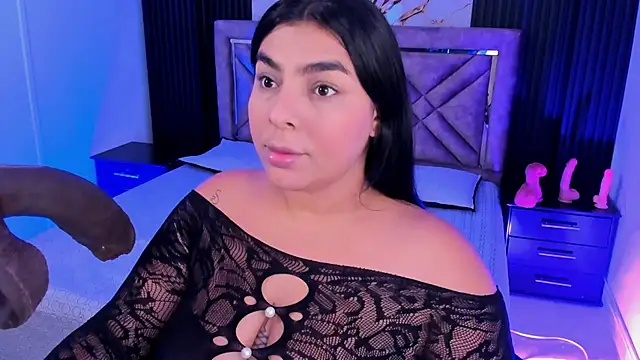 Hannasscott online show from November 4, 2025, 12:04 pm