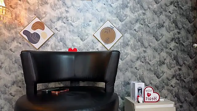 Apolo rousse1 online show from February 23, 2026, 9:34 pm