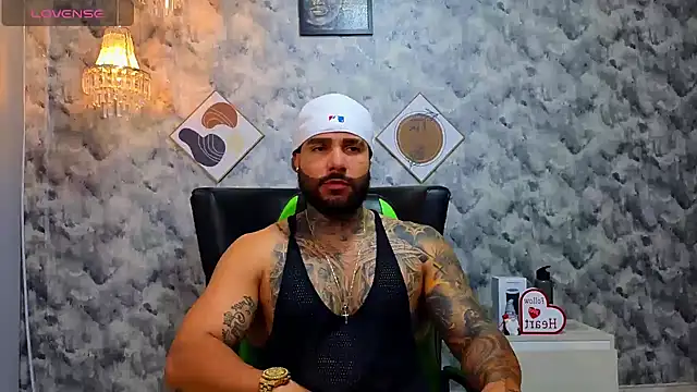 Apolo rousse1 online show from March 2, 2026, 9:32 pm