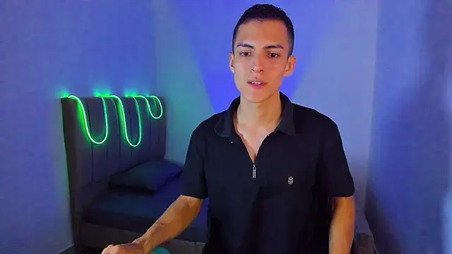 Matiius18 online show from July 8, 2026, 1:48 pm
