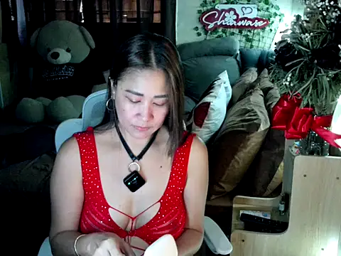 Shiawase1125 online show from March 18, 2026, 12:14 am